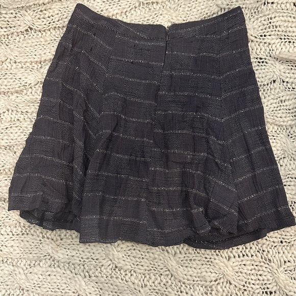 Reformation mini skirt - Picture 2 of 4